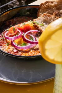 foto de un plato vegano para la diferencia entre un restaurante vegano y uno vegetariano en españa