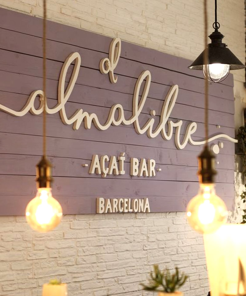 tardeo de findes restaurante vegano barcelona, almalibre acai house