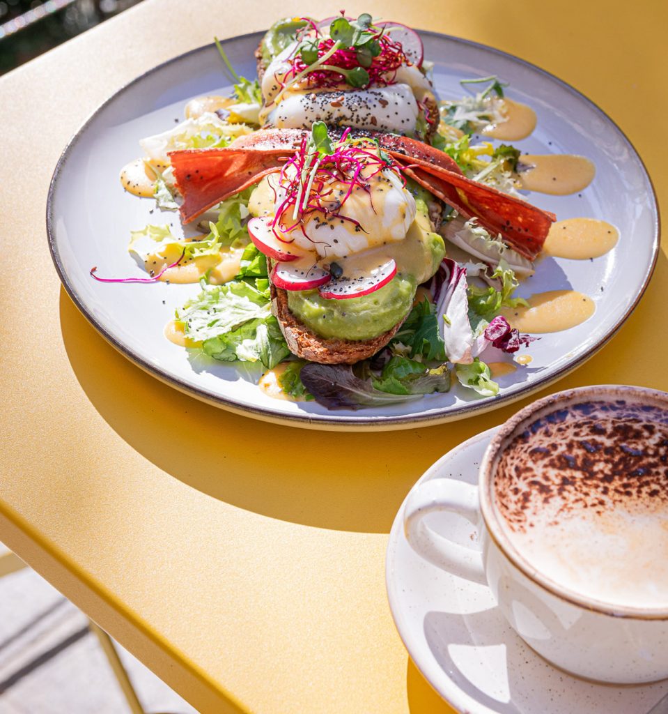 foto de opciones de brunch vegano para comer en restaurantes de españa