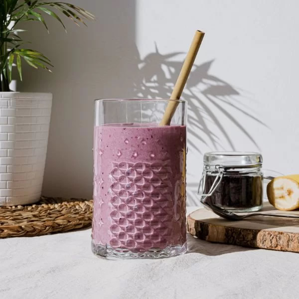 imagen de un batido de acai preparado con açaí liofilizado en polvo Almalibre 