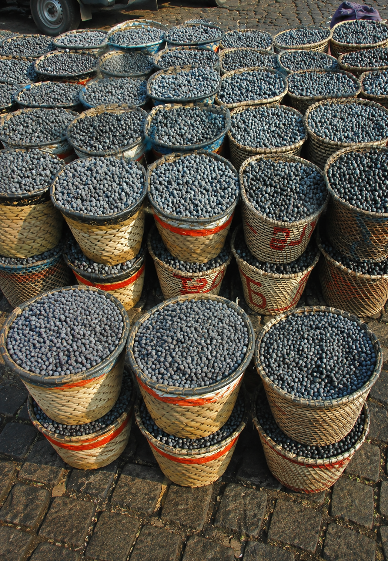 canastos de bayas de acai para ¿Qué es el Açaí y para qué sirve?